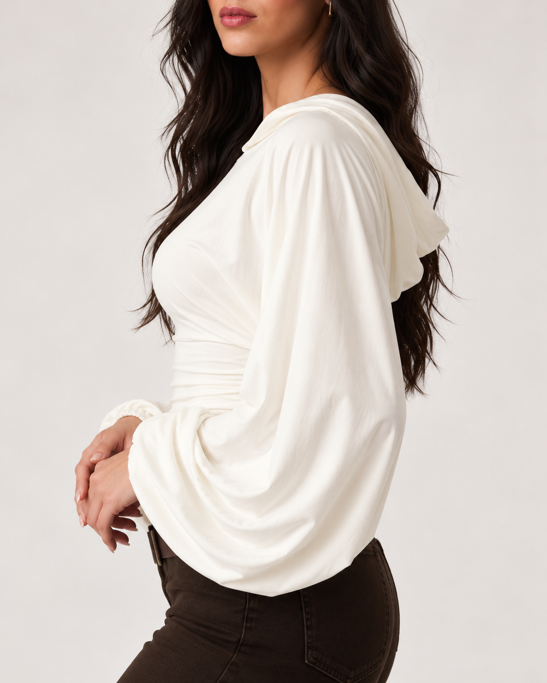 DRAPE / 01
 White